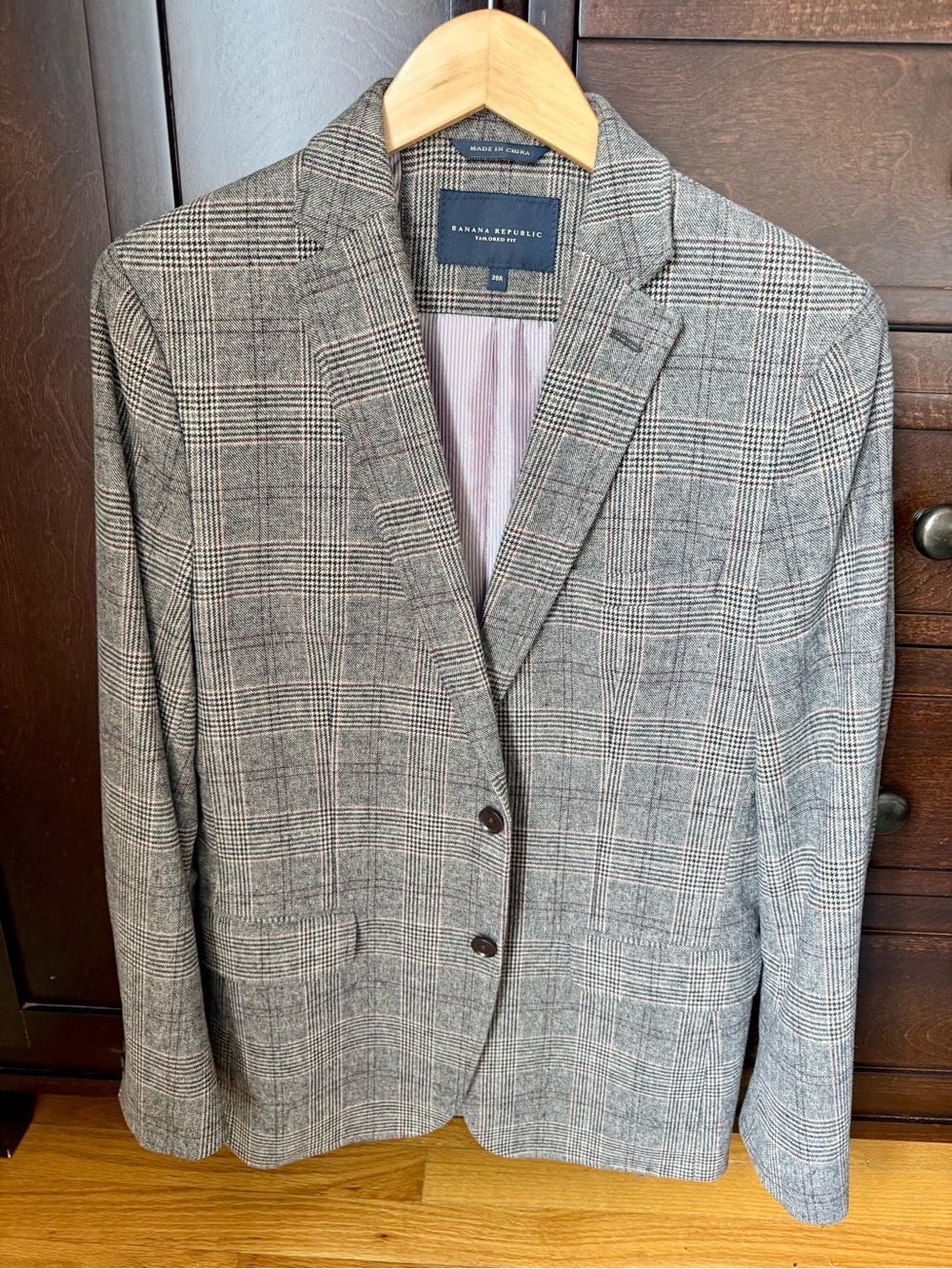 Banana Republic Italian Fabric Plaid Sport Coat Blazer 38R Tailored Fit